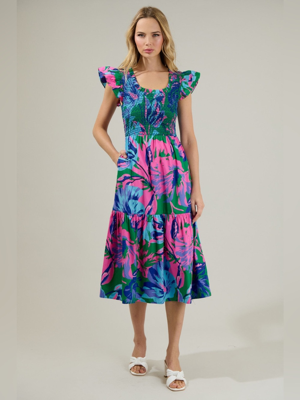 NWT Raylee Floral Wendy Smocked Midi Dress